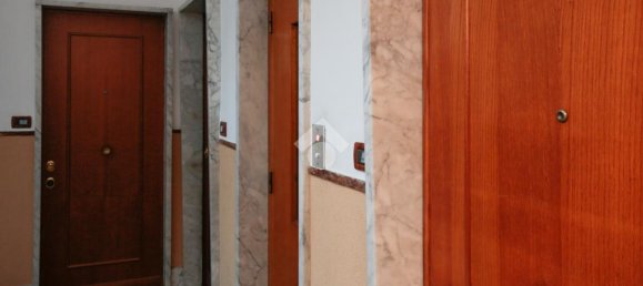 3غرفة شقة في Genoa, Italy رقم 41642 19