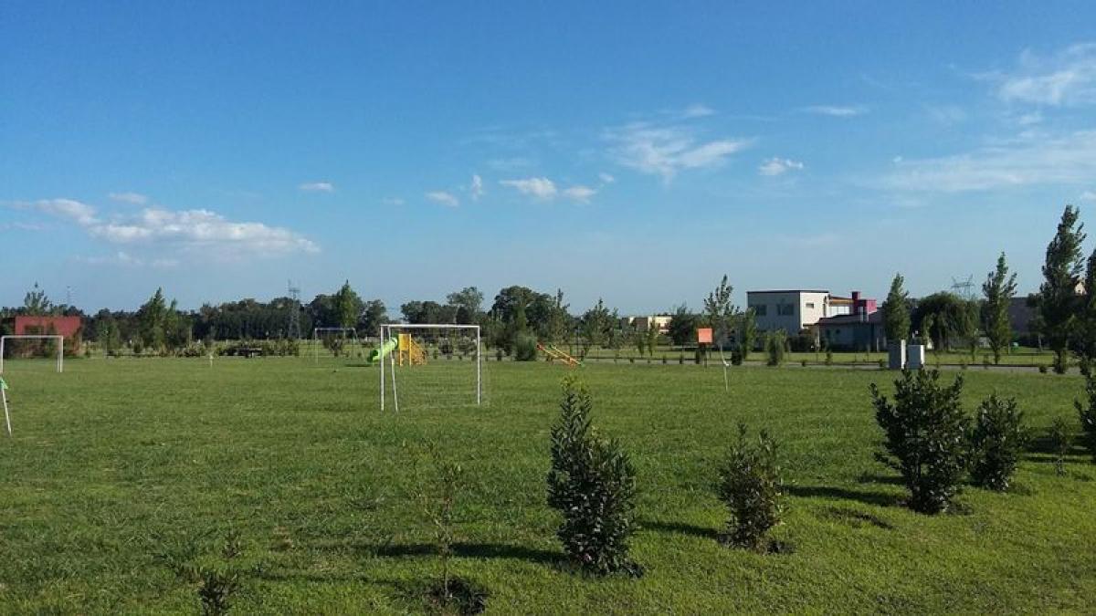  Land in Buenos Aires, Argentina No. 112649