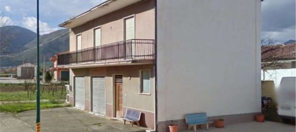 5 bedrooms House in Teggiano, Italy No. 148099 3