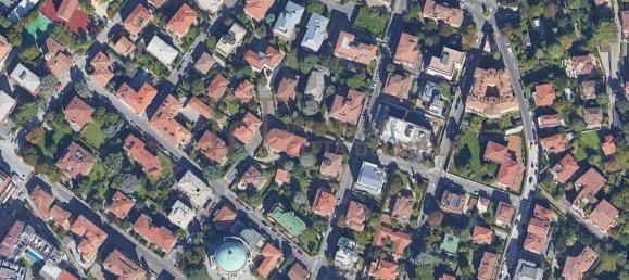 Вилла с 6 комнатами в Бергамо, Италия № 14009 6