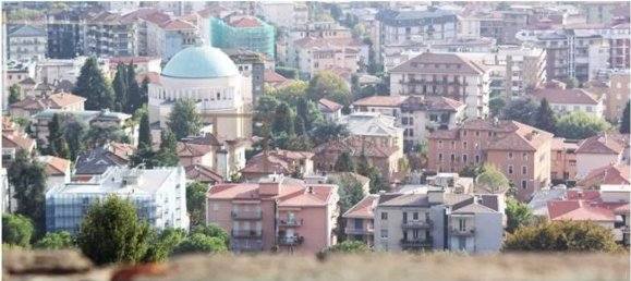 Вилла с 6 комнатами в Бергамо, Италия № 14009 7