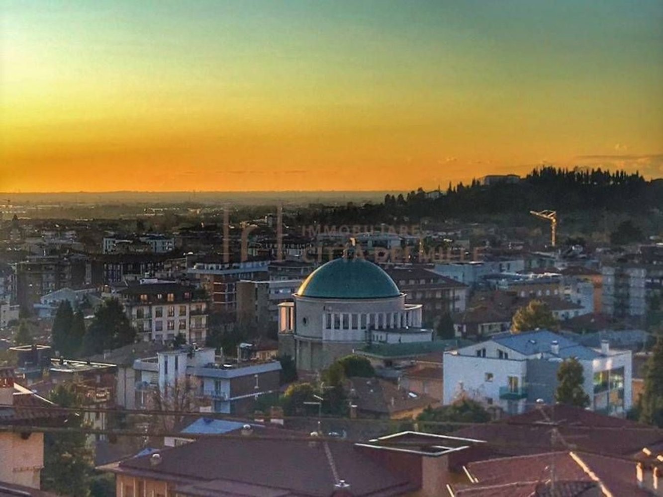 Вилла с 6 комнатами в Бергамо, Италия № 14009