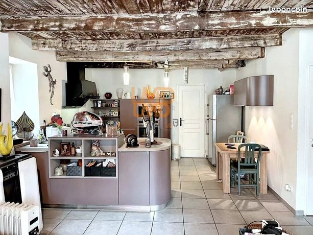 4 bedrooms Townhouse in Aveyron, France No. 301232