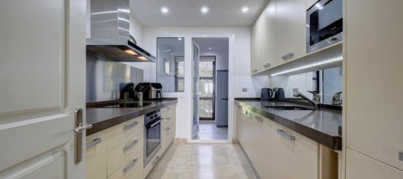 2 bedrooms Apartment in Casares, Spain No. 185318 9