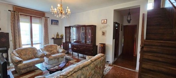 7 bedrooms House in Albareto, Italy No. 322308 9