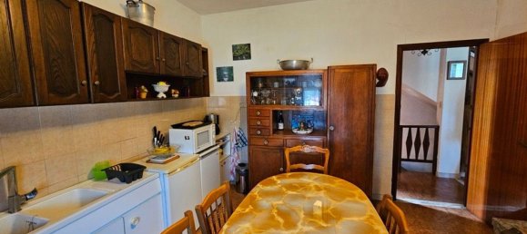 7 bedrooms House in Albareto, Italy No. 322308 14