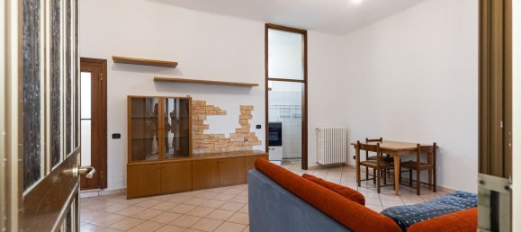 3غرفة شقة في Carugo, Italy رقم 263017 5