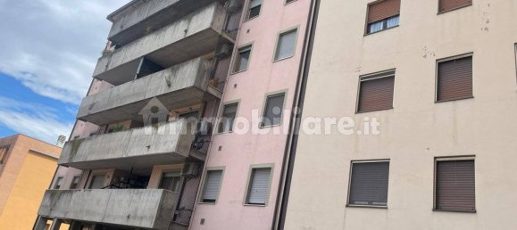 2 bedrooms Apartment in Parma, Italy No. 225843 3