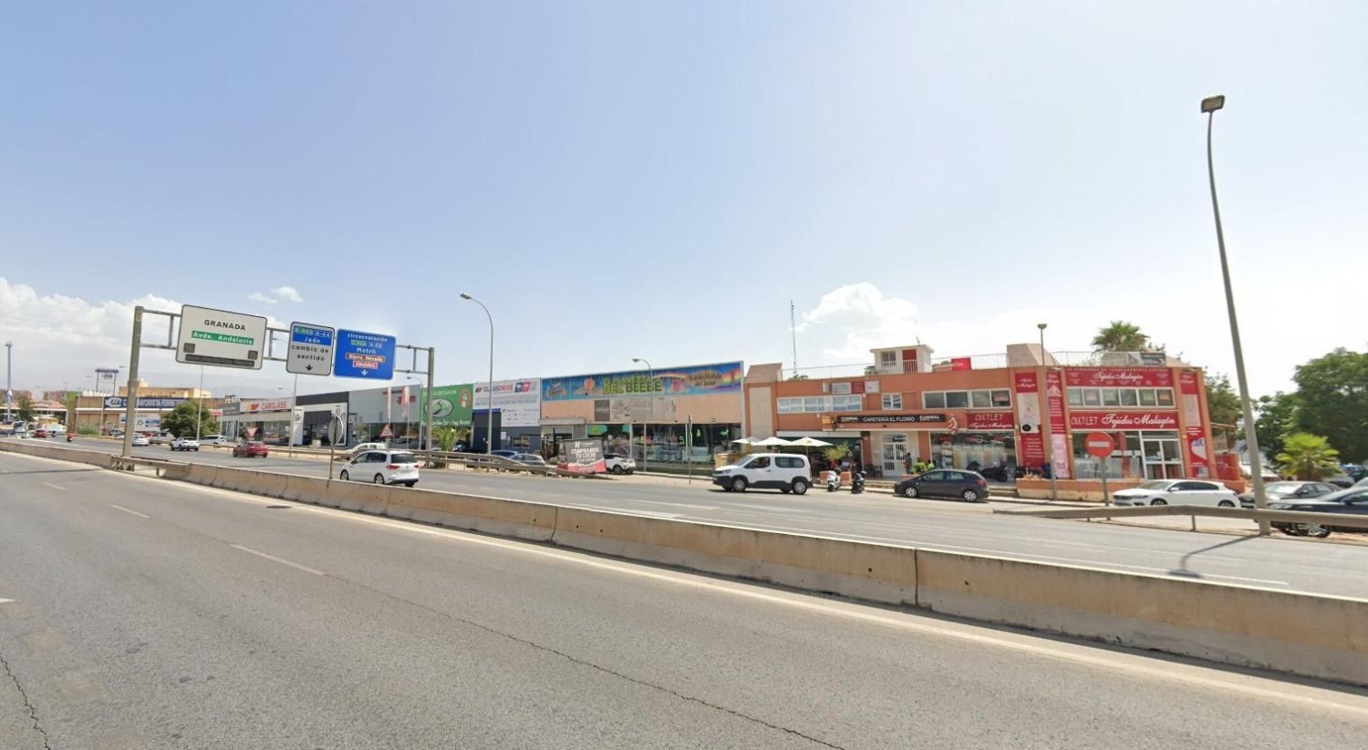  Building in Granada, Spain No. 172042