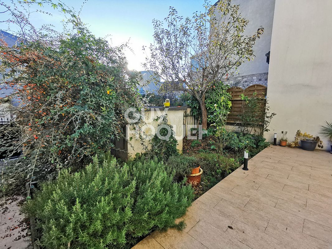 8 rooms House in Fontenay-sous-Bois, France No. 139834