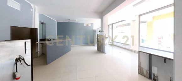 Gewerbliche Immobilie in Vittoria, Italy 70m², Nr. 277866 17