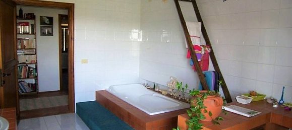 5 bedrooms House in Montepulciano, Italy No. 230385 12