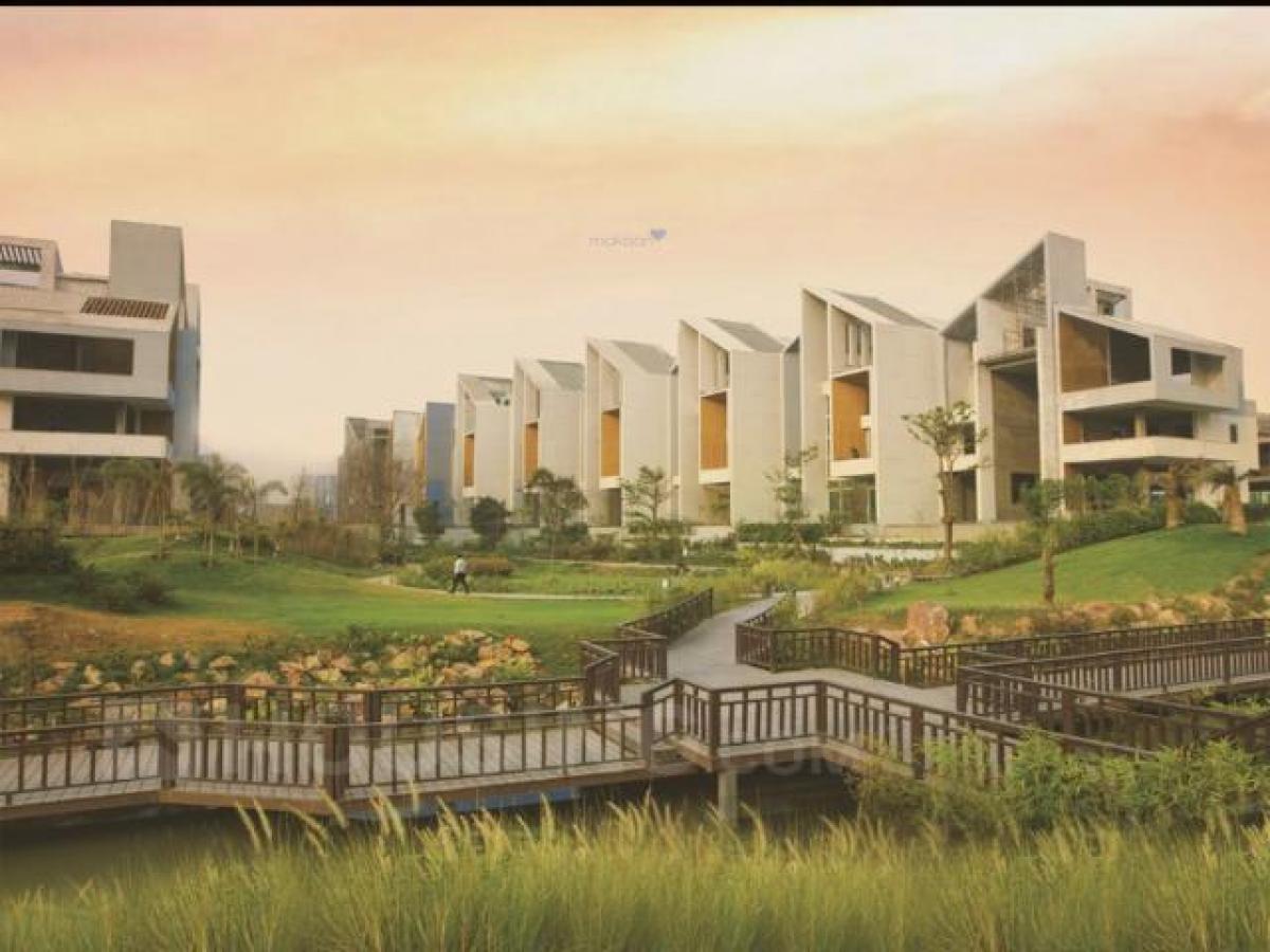 3 bedrooms House in Noida, India No. 65292