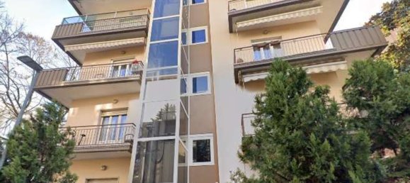 5 rooms Apartment in Parma, Italy No. 298860 2