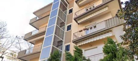 5 rooms Apartment in Parma, Italy No. 298860 6