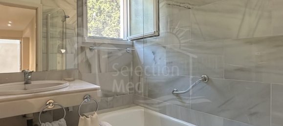 3 bedrooms Apartment in Marbella, Spain No. 165233 10