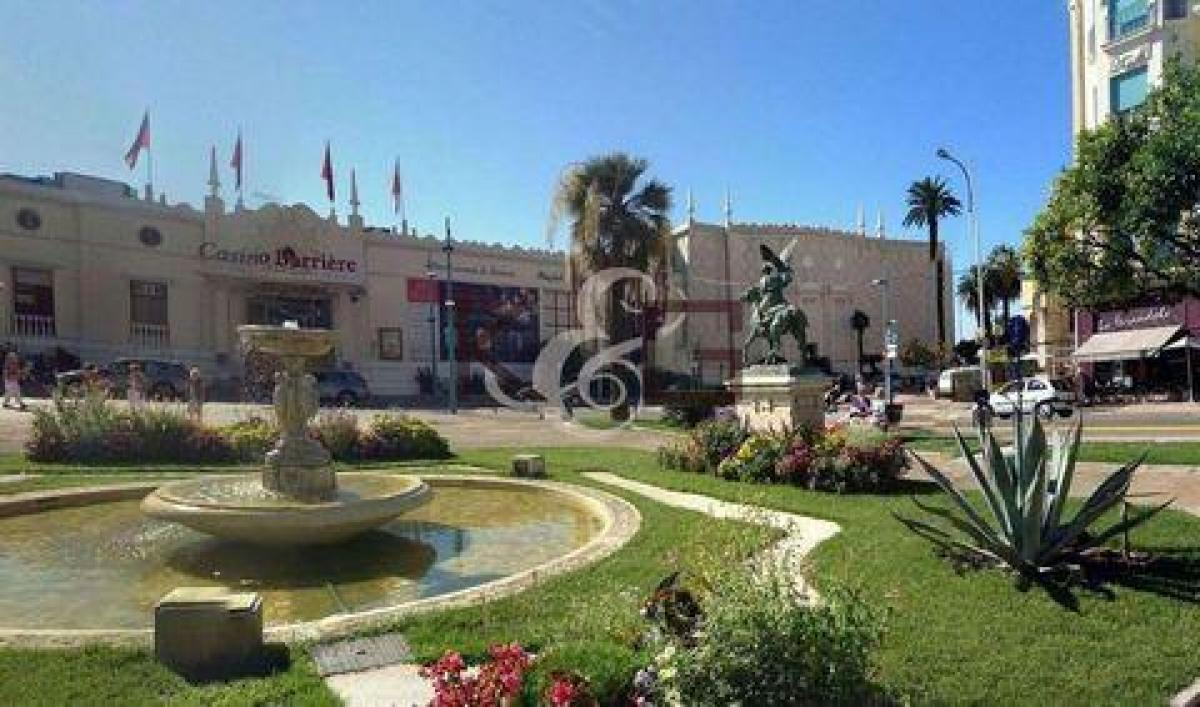 250m² Shop in Menton, France No. 17441