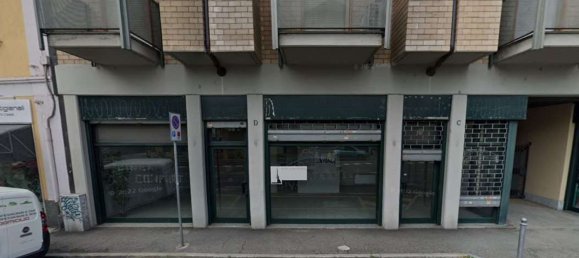 147m² Commercial property in Moncalieri, Italy No. 311011 2