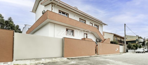 4 bedrooms House in Rio Tinto, Portugal No. 134333 2