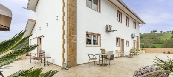4 bedrooms House in Rio Tinto, Portugal No. 134333 3