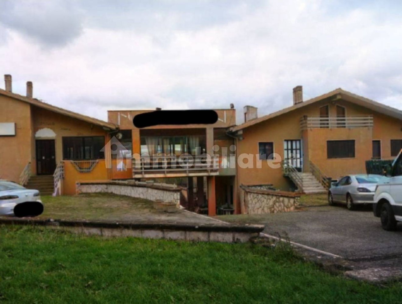 5 rooms Commercial property in Filiano, Italy No. 343084
