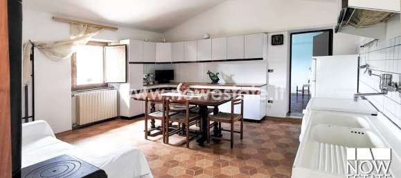 Квартира с 2 спальнями в Пьеве Санто Стефано, Италия № 87731 6