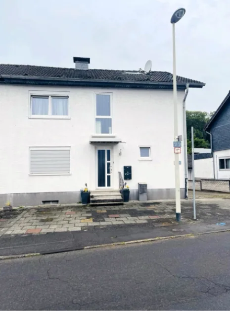 6-salle Maison de ville à Rhein-Erft, Germany No. 158134