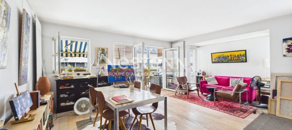 3 bedrooms Duplex in Paris, France No. 279589 2