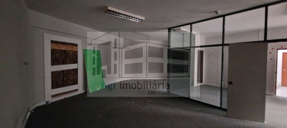 1000m² Office in Oeiras, Portugal No. 95567 18
