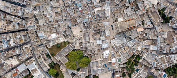 قطعة أرض في Carovigno, Italy 8300متر مربع رقم 153101 6