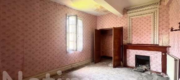 4 bedrooms House in Graulhet, France No. 284824 2