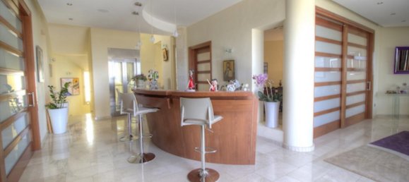 5 bedrooms Villa in Limassol, Cyprus No. 12738 5
