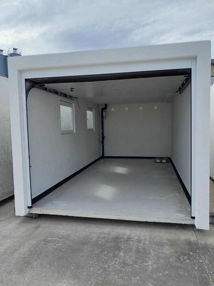  موقف سيارات في Altona, Germany رقم 266819