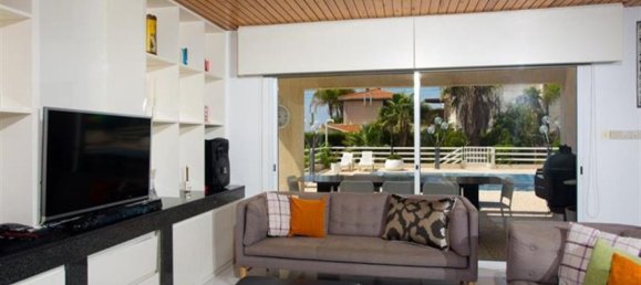 Studio in Limassol, Cyprus No. 1671 3