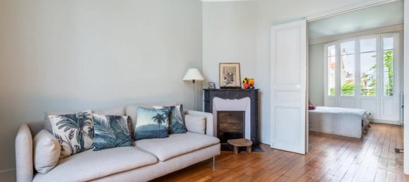 4 bedrooms House in Colombes, France No. 360767 11