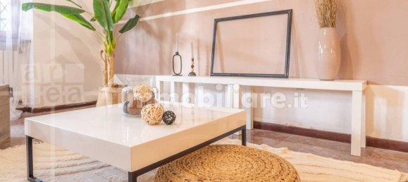 4 bedrooms Apartment in Rome, Italy No. 68371 21