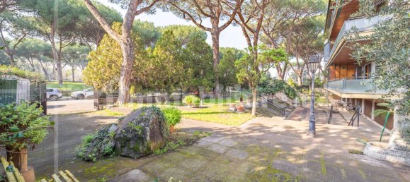 4 bedrooms Apartment in Rome, Italy No. 68371 10