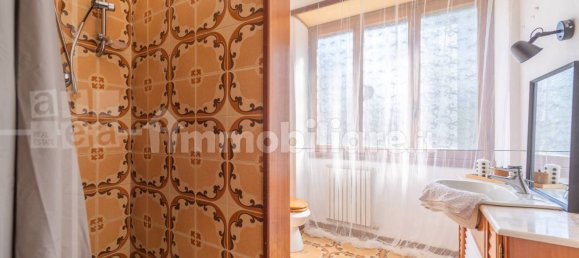 4 bedrooms Apartment in Rome, Italy No. 68371 49