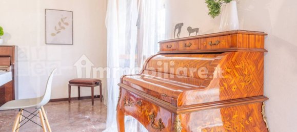 4 bedrooms Apartment in Rome, Italy No. 68371 25