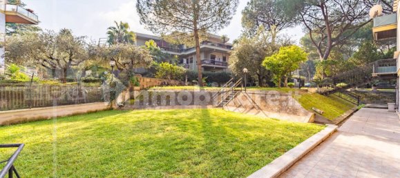 4 bedrooms Apartment in Rome, Italy No. 68371 15