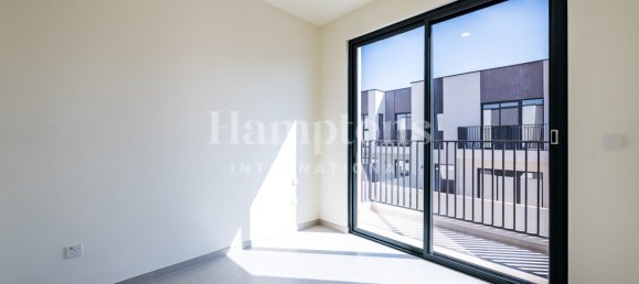 Adosado de 3 dormitorios en Dubai South (Dubai World Central), UAE No. 122106 21