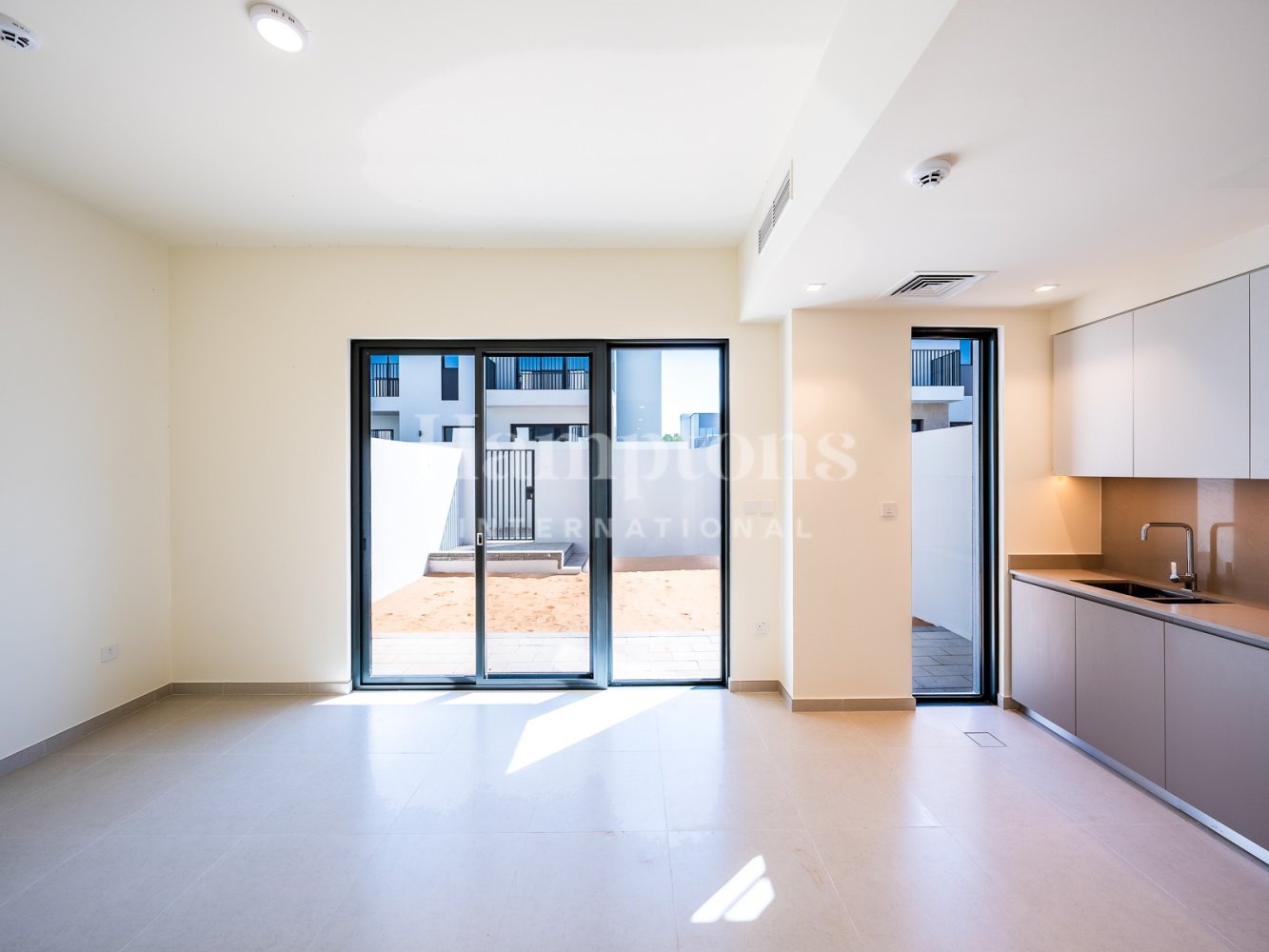 Adosado de 3 dormitorios en Dubai South (Dubai World Central), UAE No. 122106