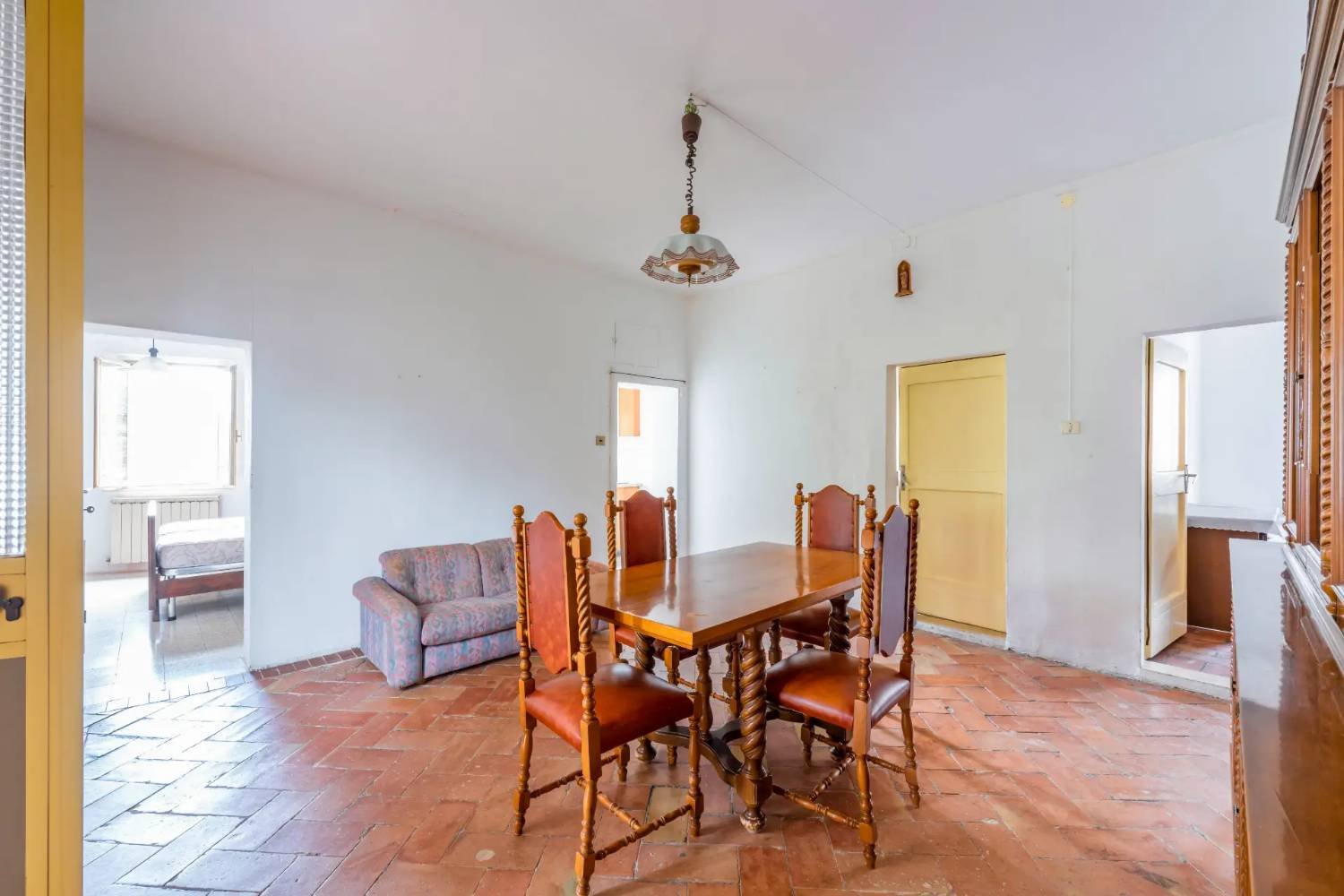 7-salle Maison à Fabriano, Italy No. 130110