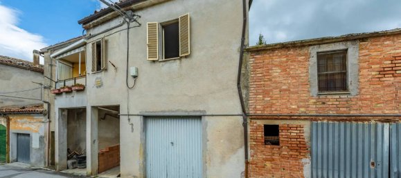 7-salle Maison à Fabriano, Italy No. 130110 20