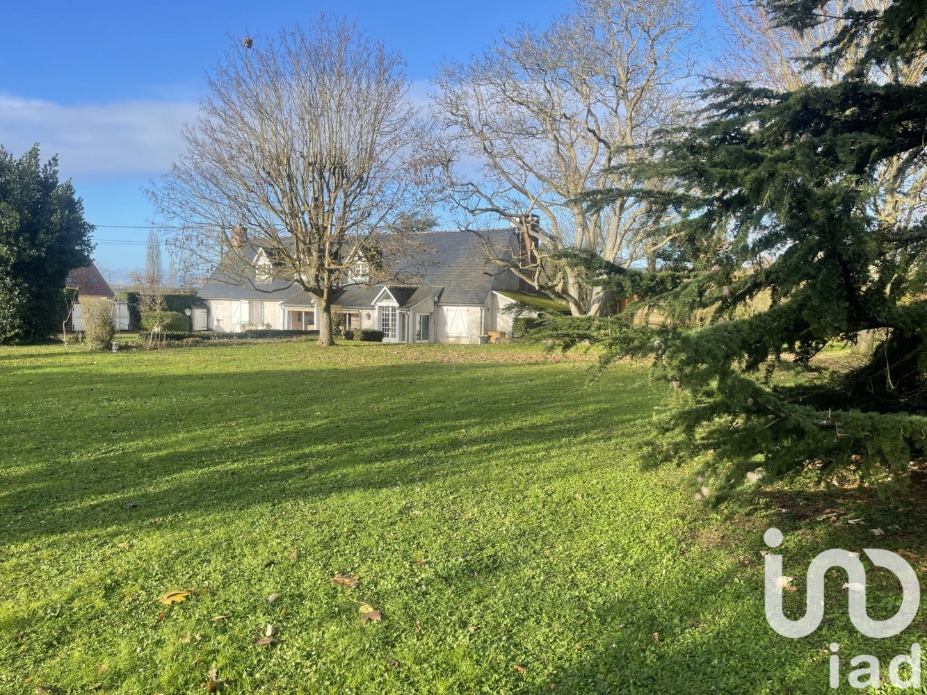 Casa de 4 dormitorios en Dreux, France No. 48251