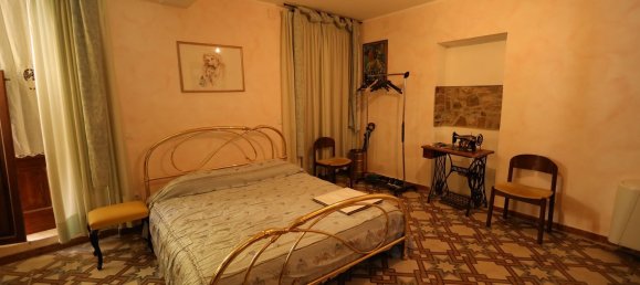 Дом с 5 спальнями в Фрозолоне, Италия № 255941 16