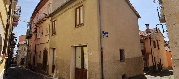 Дом с 5 спальнями в Фрозолоне, Италия № 255941 3