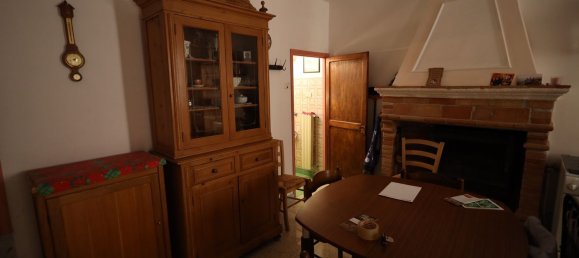 Дом с 5 спальнями в Фрозолоне, Италия № 255941 21