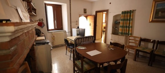 Дом с 5 спальнями в Фрозолоне, Италия № 255941 20