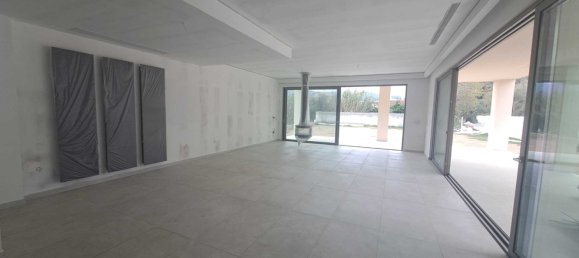 5 bedrooms Villa in Chania, Greece No. 8839 2